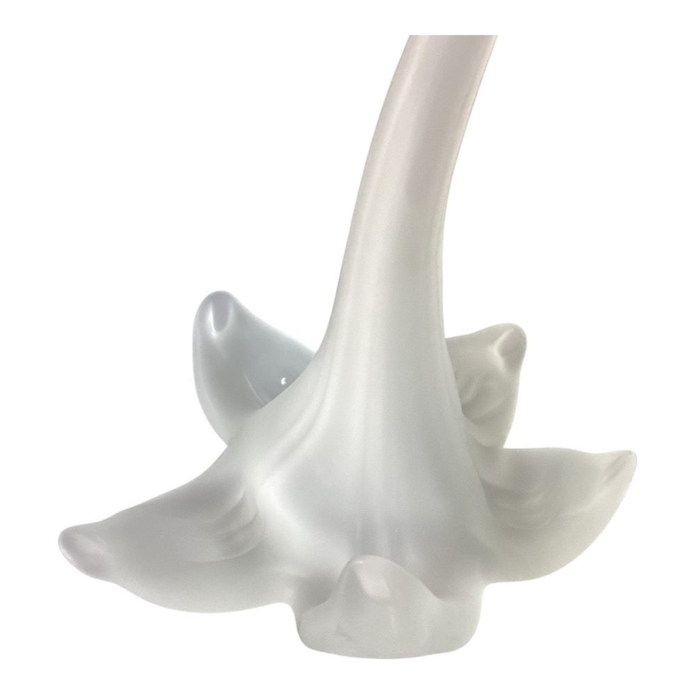 Frosted White Satin Art Glass Trumpet Horn Lily Epergne Flower Holder Bud Vase - Picture 8 of 16